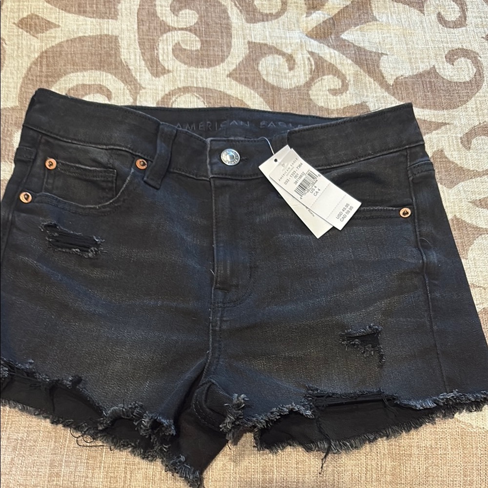 American Eagle Outfitters Black Distressed Women's Shorts with stretch